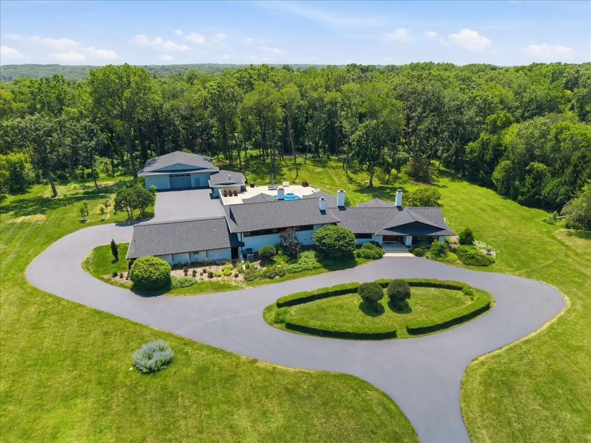 215 Woodhaven Lane, Barrington, IL 60010 - #1