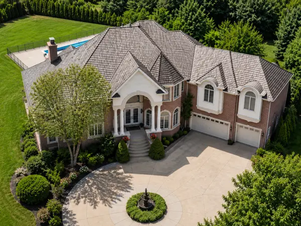 151 Palmer Circle, Vernon Hills, IL 60061