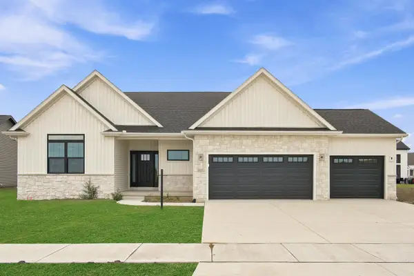 1415 W Milton Court, Mahomet, IL 61853