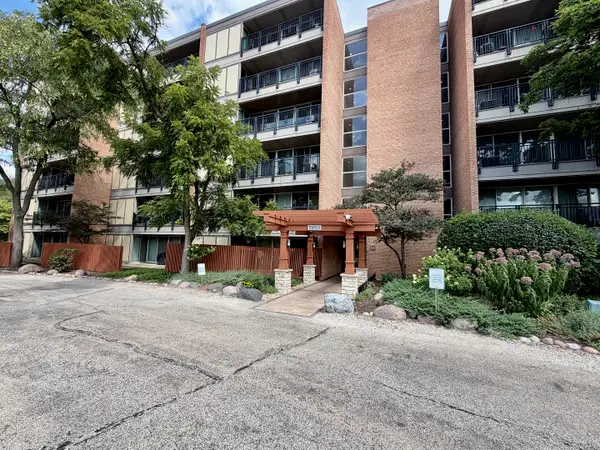 5950 Oakwood Drive #3M, Lisle, IL 60532