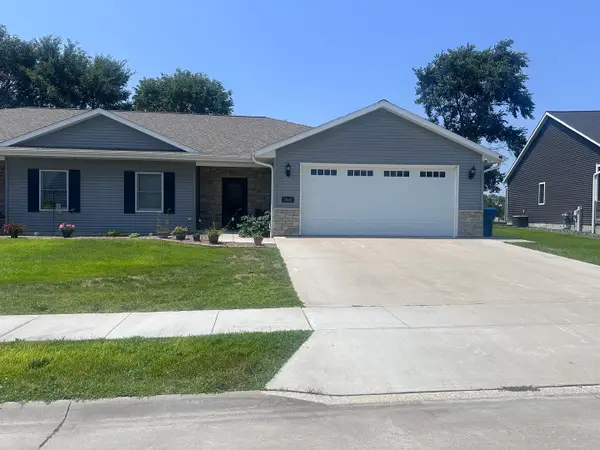1415 Edens Avenue, Camanche, IA 52730