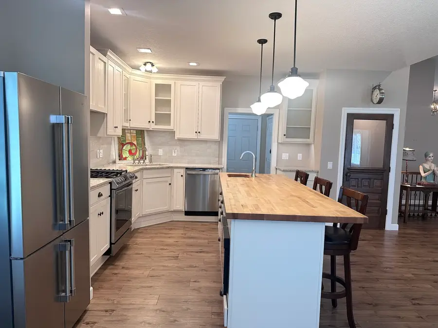1415 Edens Avenue, Camanche, IA 52730 - #3