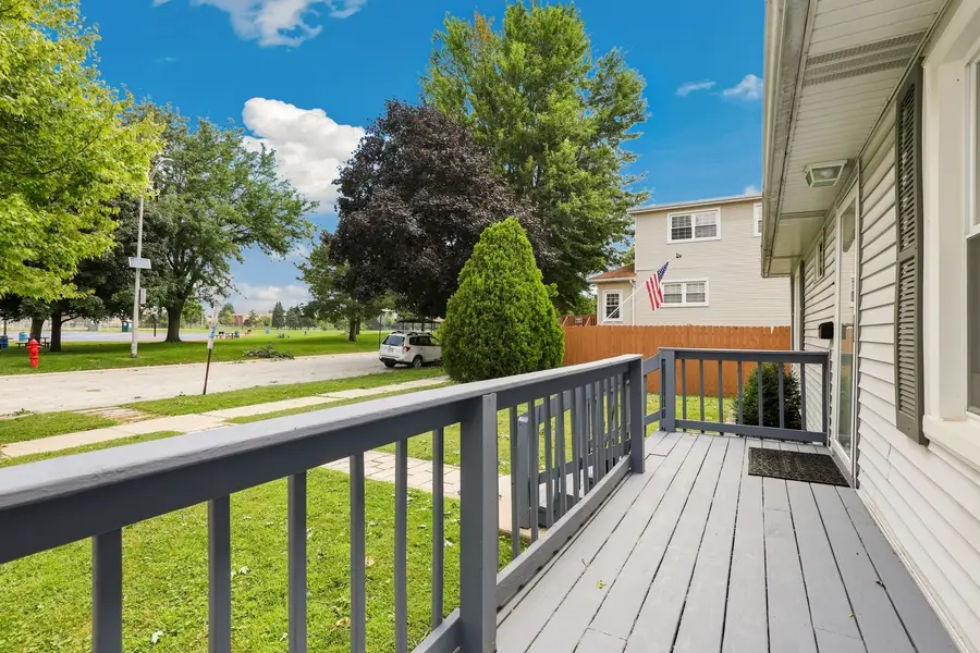 6243 Birmingham Street, Chicago Ridge, IL 60415 - #2
