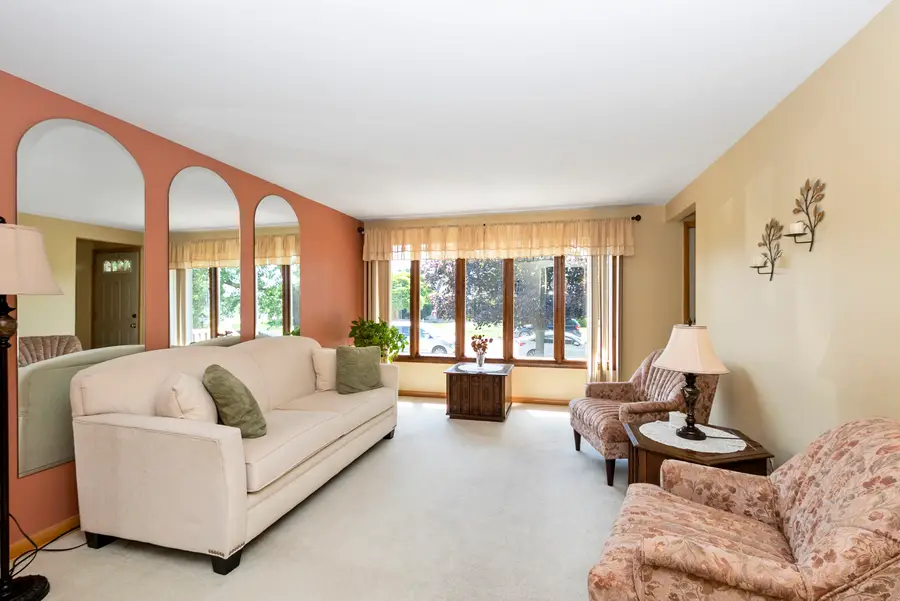 7707 Merrimac Avenue, Burbank, IL 60459 - #2