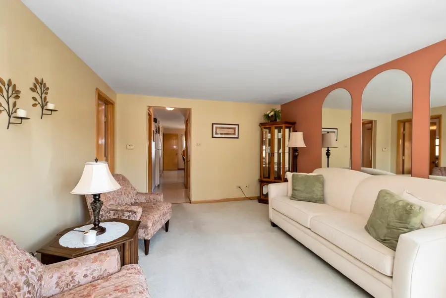 7707 Merrimac Avenue, Burbank, IL 60459 - #3