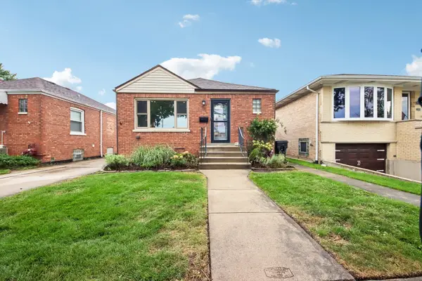5724 S Sayre Avenue, Chicago, IL 60638