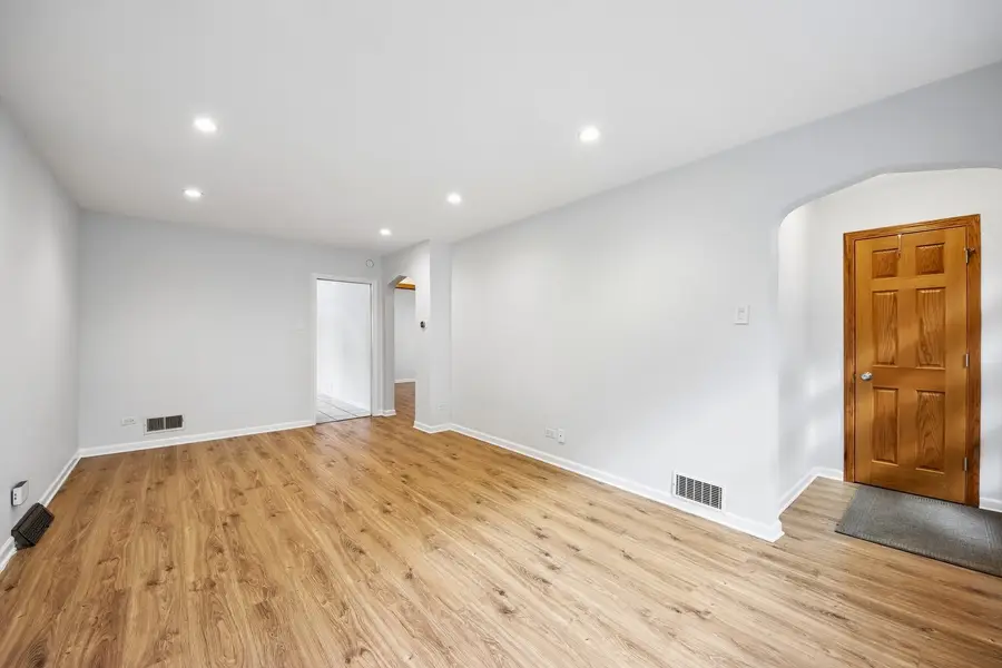 5724 S Sayre Avenue, Chicago, IL 60638 - #3
