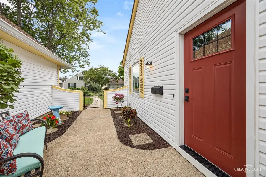 19 Garden Drive, Montgomery, IL 60538 - #3