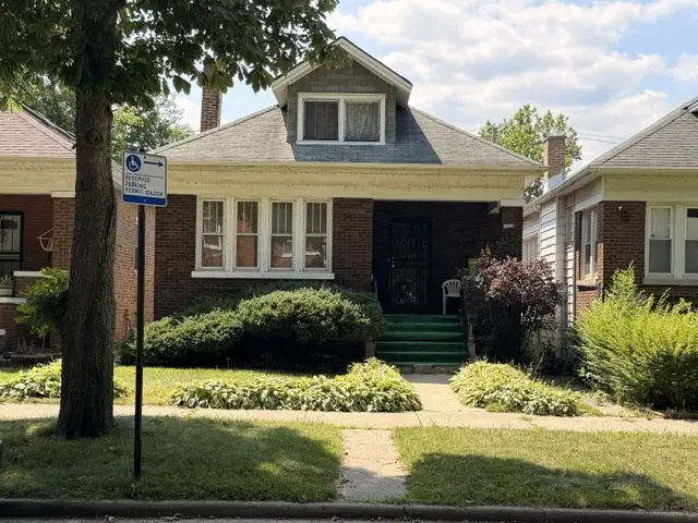 7834 S Paxton Avenue, Chicago, IL 60649 - #1