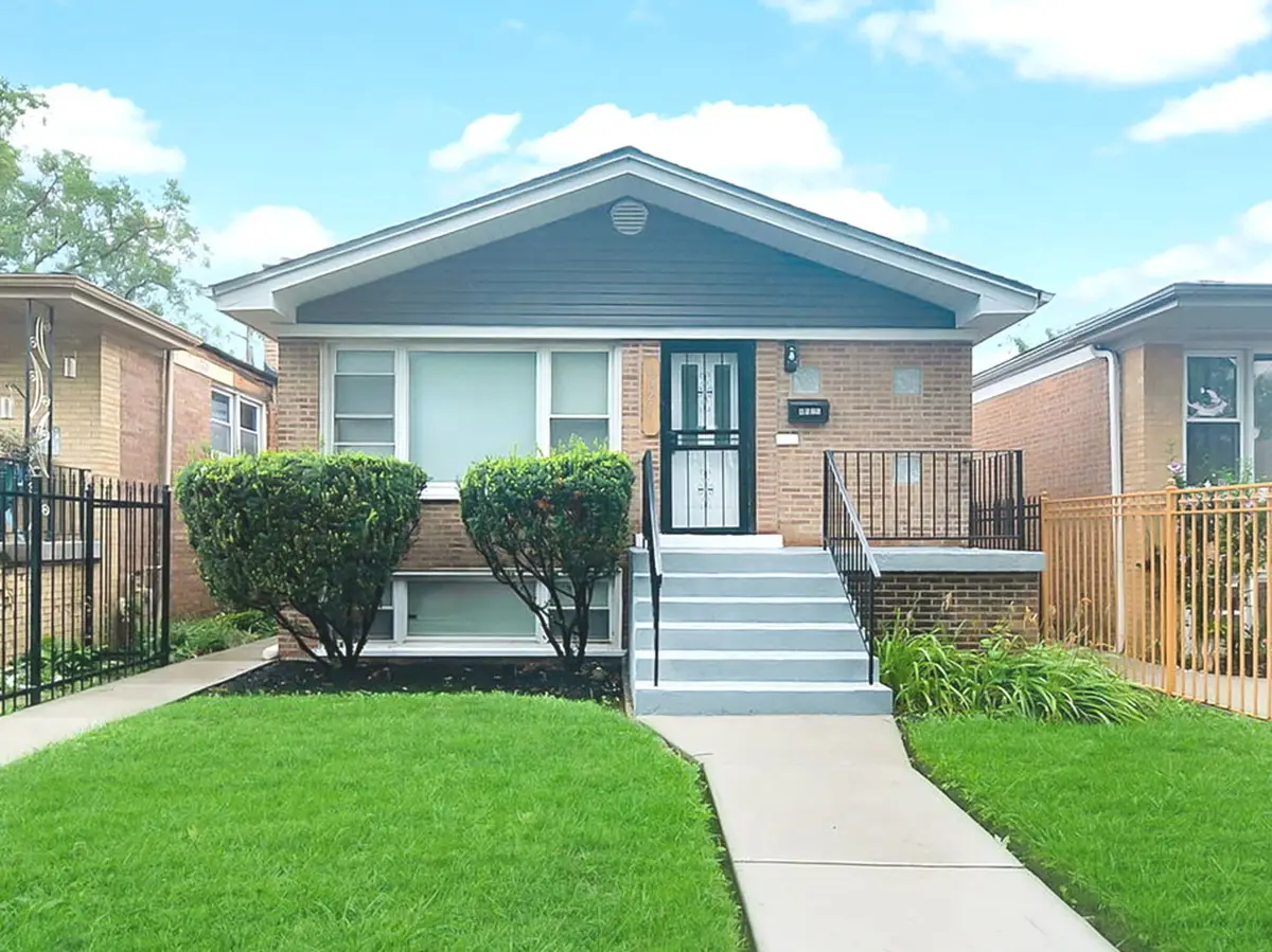 6525 S Bell Avenue, Chicago, IL 60636 - #1