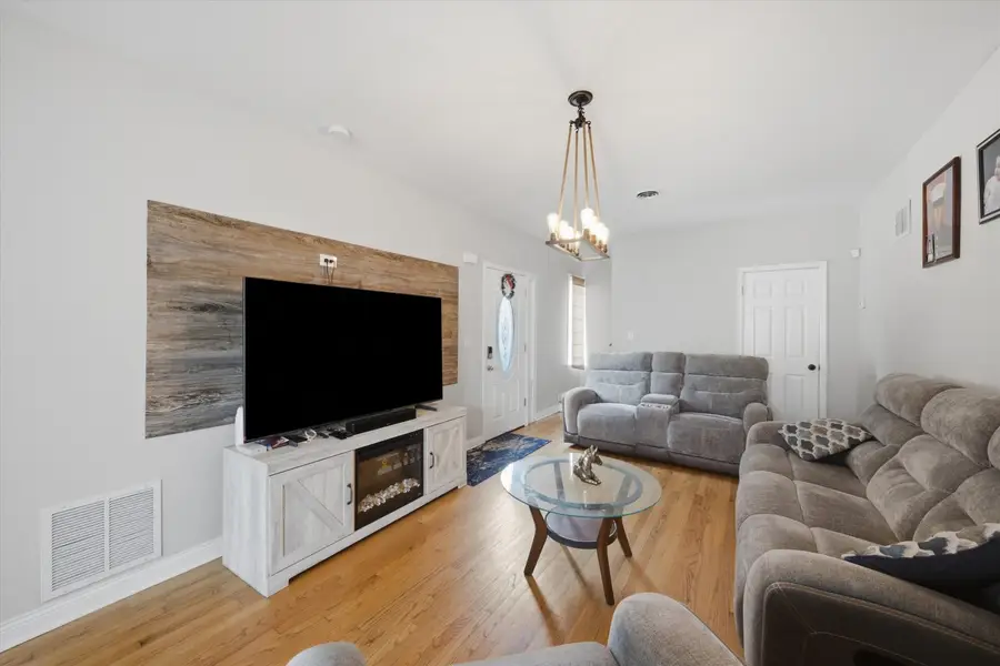 6414 37th Street, Berwyn, IL 60402 - #3
