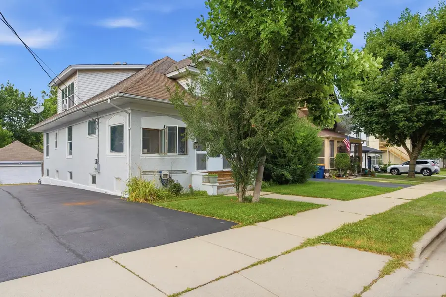 462 Locust Street, Elgin, IL 60123 - #2