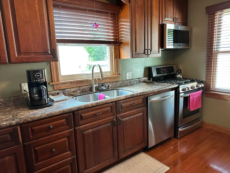 611 Table Street, Lockport, IL 60441 - #2