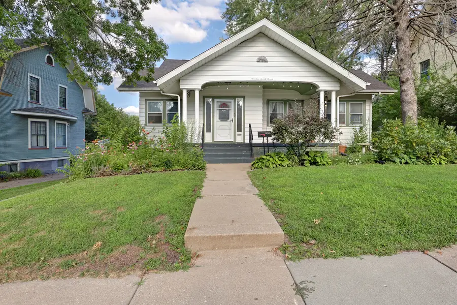 1927 Tremont Avenue, Davenport, IA 52803 - #3