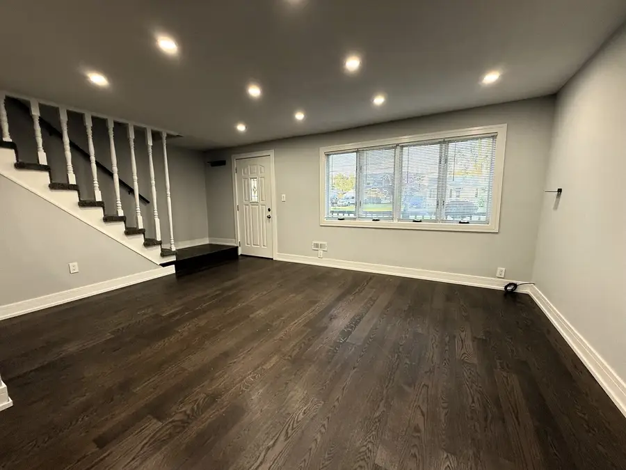 7630 Odell Avenue, Bridgeview, IL 60455 - #2