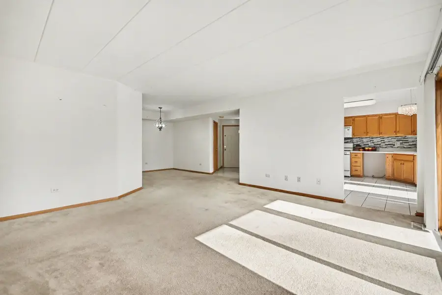 8650 Laporte Avenue #1B, Burbank, IL 60459 - #3