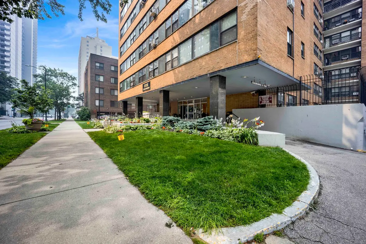 6118 N Sheridan Road #310, Chicago, IL 60660 - #1