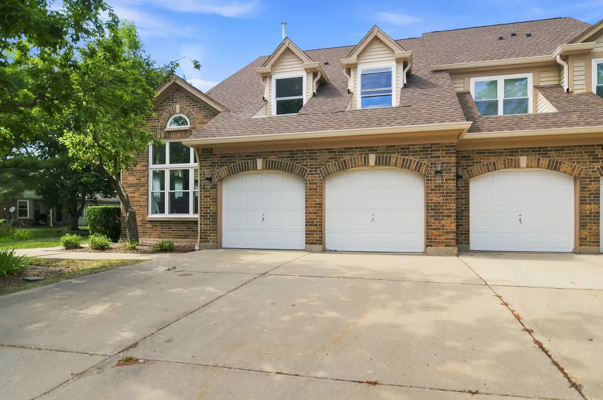 352 Satinwood Court N, Buffalo Grove, IL 60089 - #1