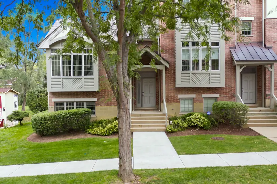 60 E Hattendorf Avenue, Roselle, IL 60172 - #3