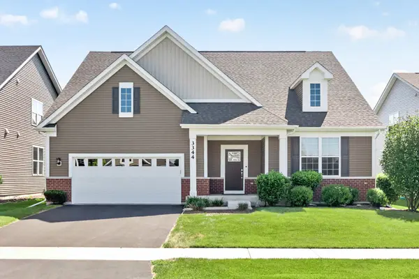 3344 Empress Drive, Naperville, IL 60564