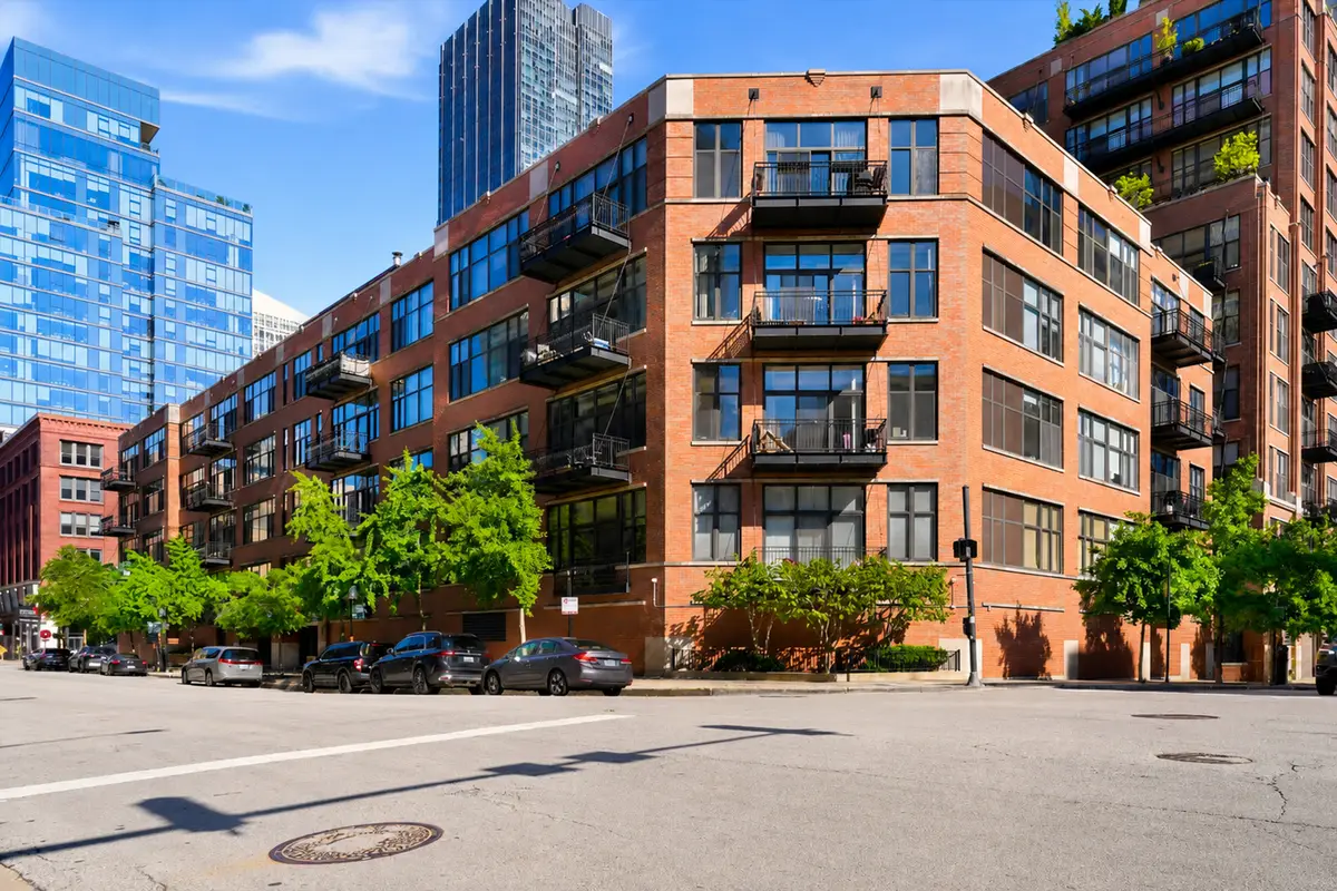 333 W Hubbard Street #1010, Chicago, IL 60654 - #1