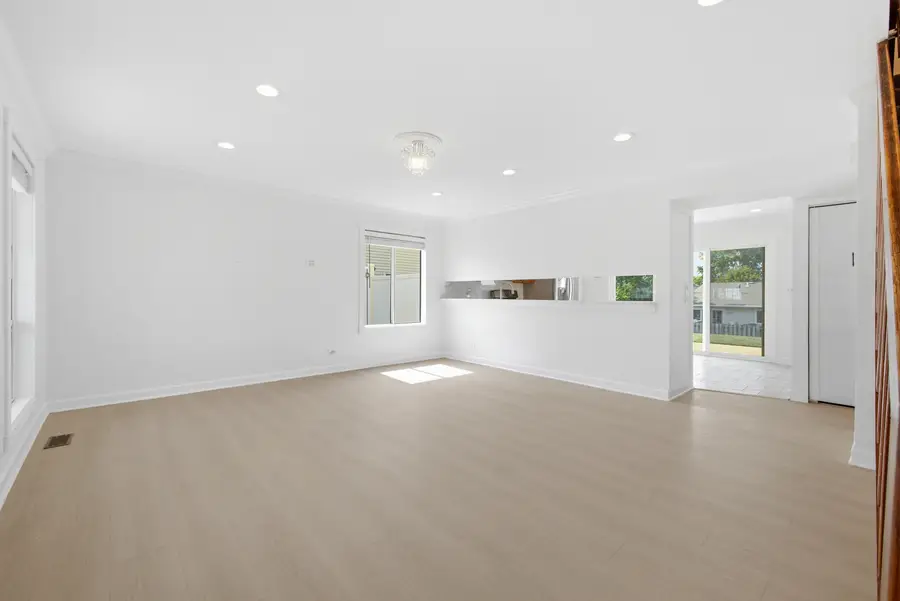 1320 Burns Drive, Elgin, IL 60120 - #3