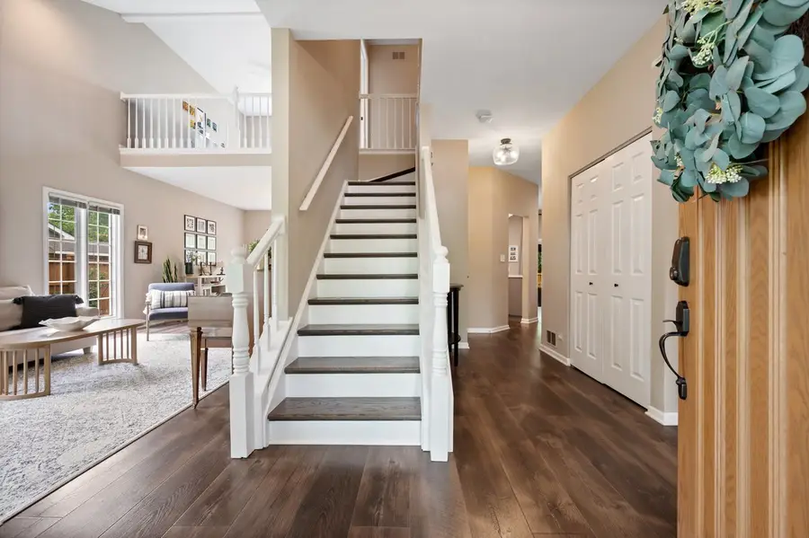 112 N Bristol Drive, Bloomingdale, IL 60108 - #2