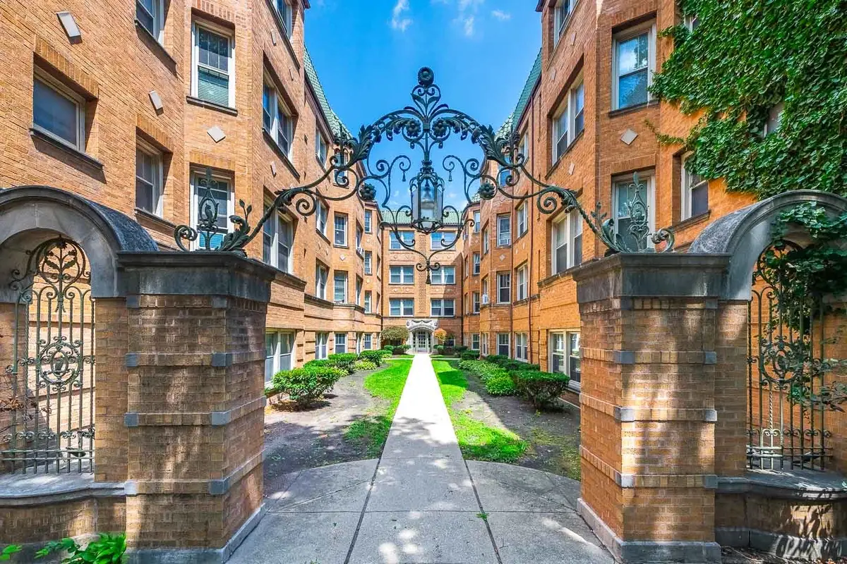 850 Washington Boulevard #2, Oak Park, IL 60302 - #1