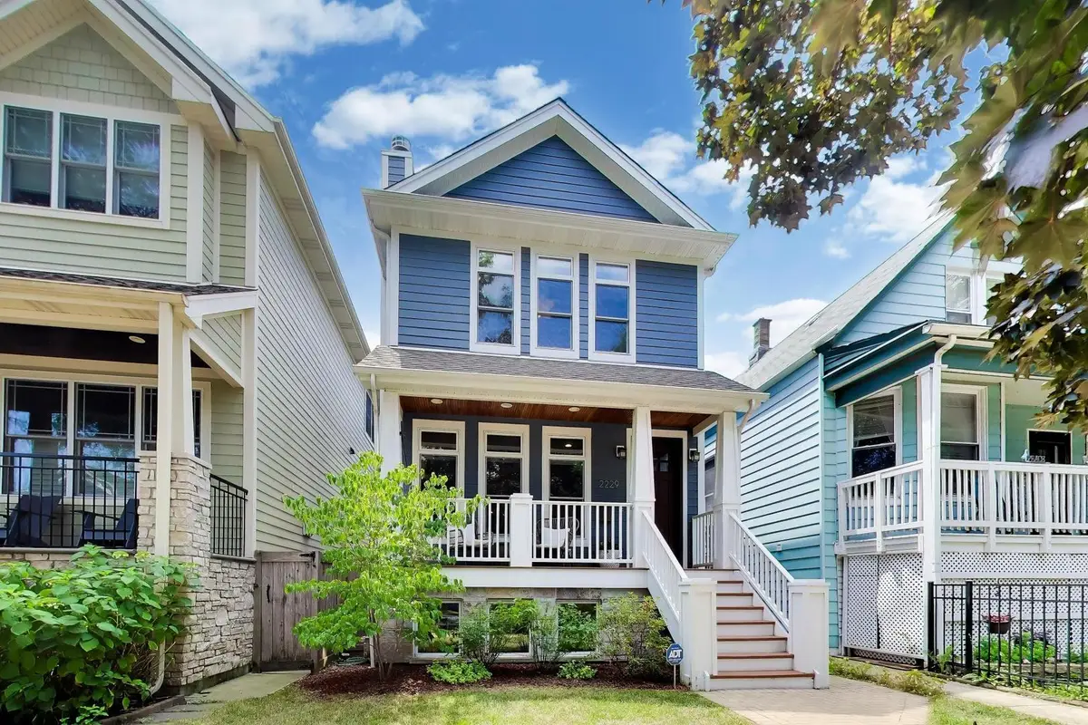 2229 W Farragut Avenue, Chicago, IL 60625 - #1