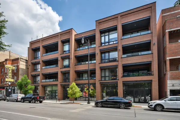 3037 N Lincoln Avenue #205, Chicago, IL 60657