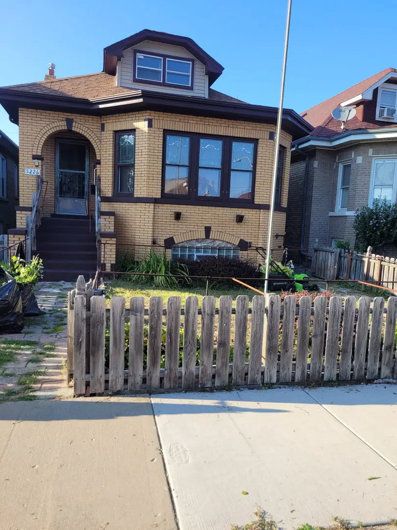 5226 W Wolfram Street, Chicago, IL 60641 - #1