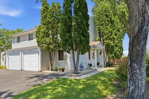 600 Bridgeport Place #36B, Wheeling, IL 60090
