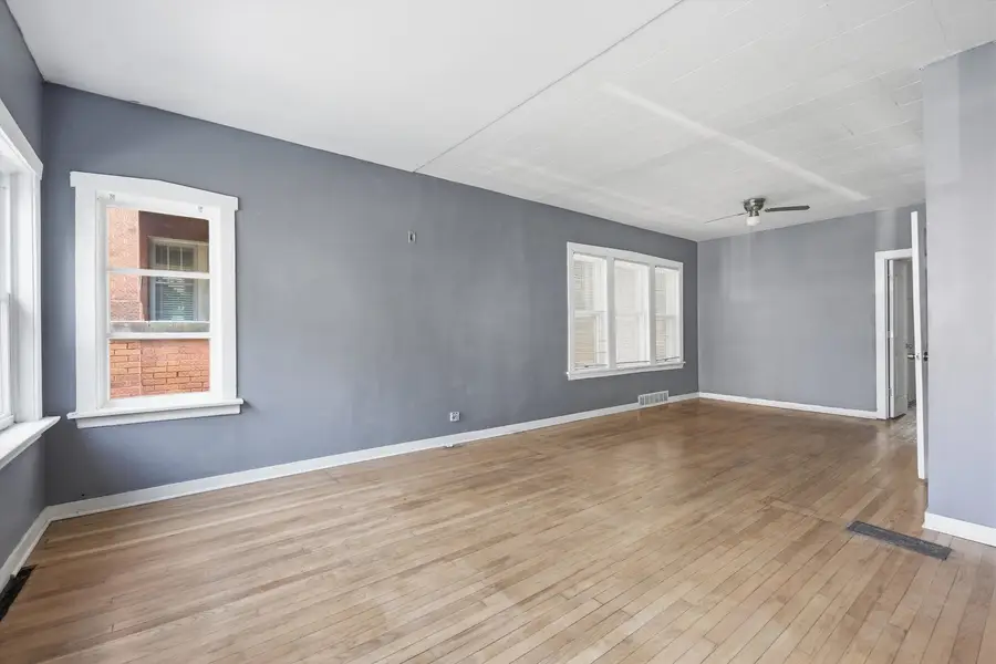 3316 N Ridgeway Avenue, Chicago, IL 60618 - #2