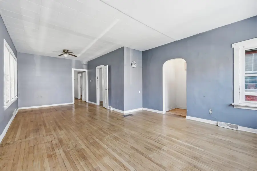 3316 N Ridgeway Avenue, Chicago, IL 60618 - #3