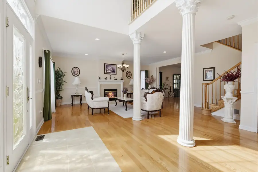 7806 N Octavia Avenue, Niles, IL 60714 - #3