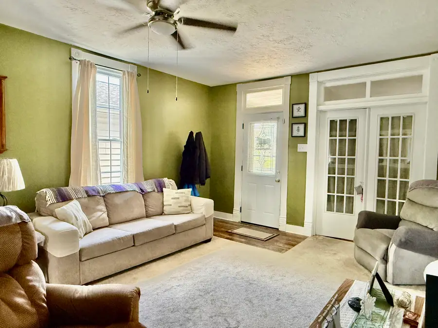 208 E 8th Street, Metropolis, IL 62960 - #2