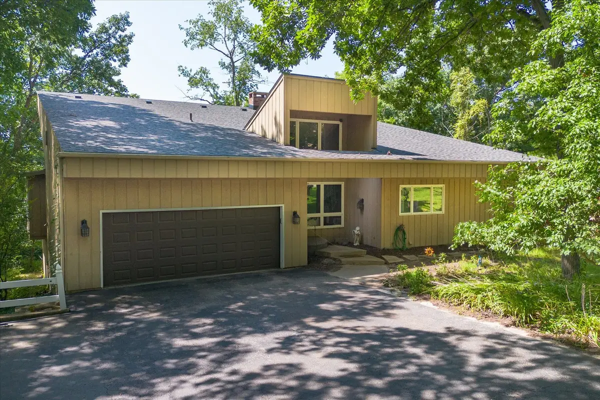 605 Sherwood Glen, Princeton, IL 61356 - #1