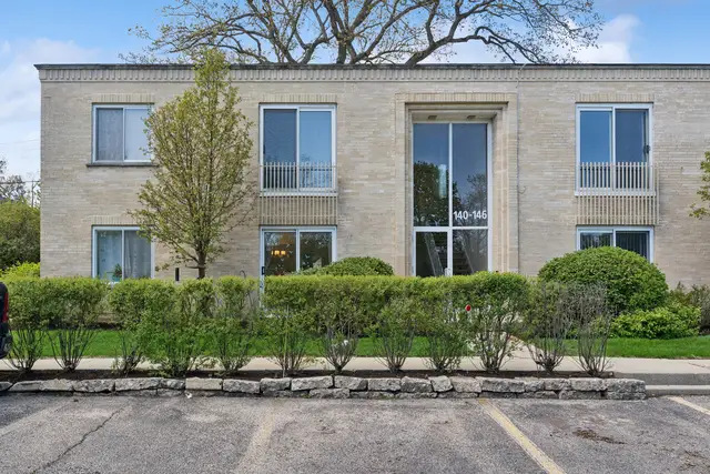 140 Green Bay Road #2, Glencoe, IL 60022 - #1
