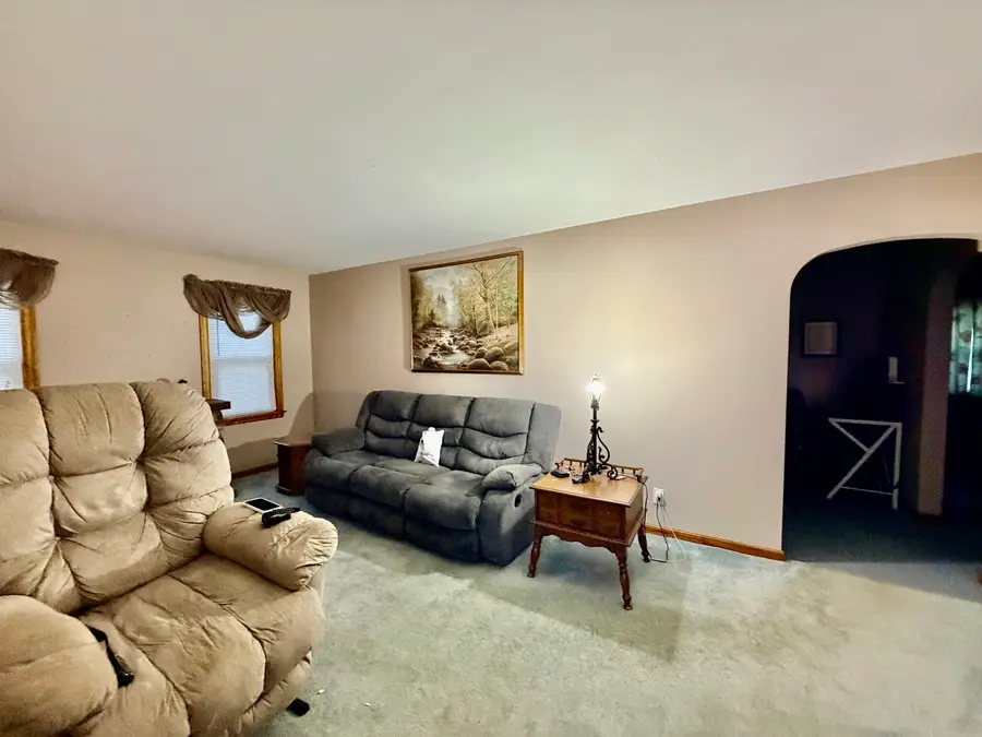 710 Saint Vincents Avenue, Peru, IL 61354 - #2