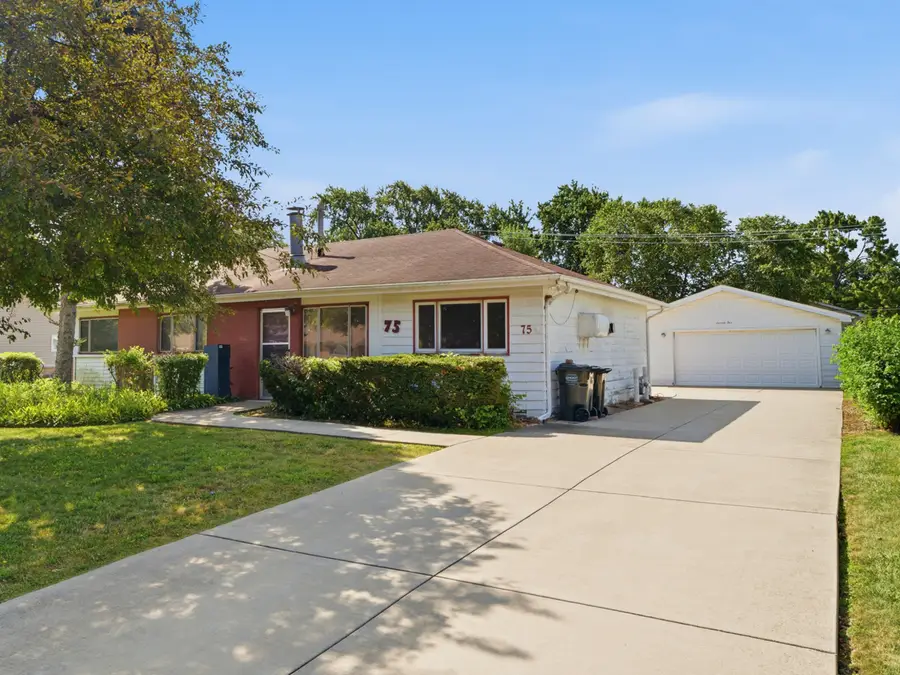 75 Maricopa Lane, Hoffman Estates, IL 60169 - #2