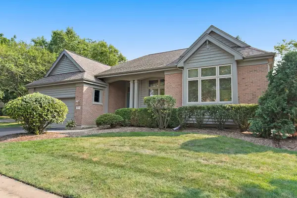 531 Vintage Drive, Lake In The Hills, IL 60156