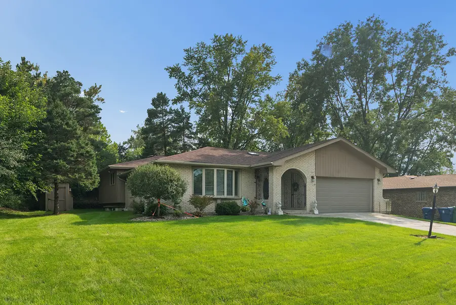 12001 W Lake View Drive, Orland Park, IL 60467 - #2
