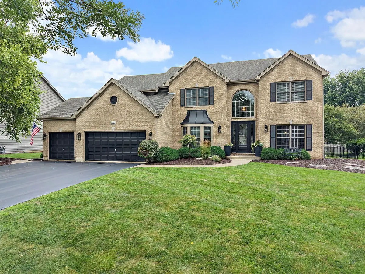 651 Clover Drive, Algonquin, IL 60102 - #1
