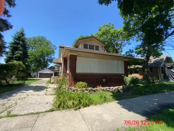 7342 S Bennett Avenue, Chicago, IL 60649