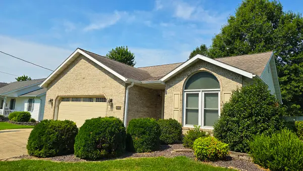 2530 S Pine Street, Centralia, IL 62801