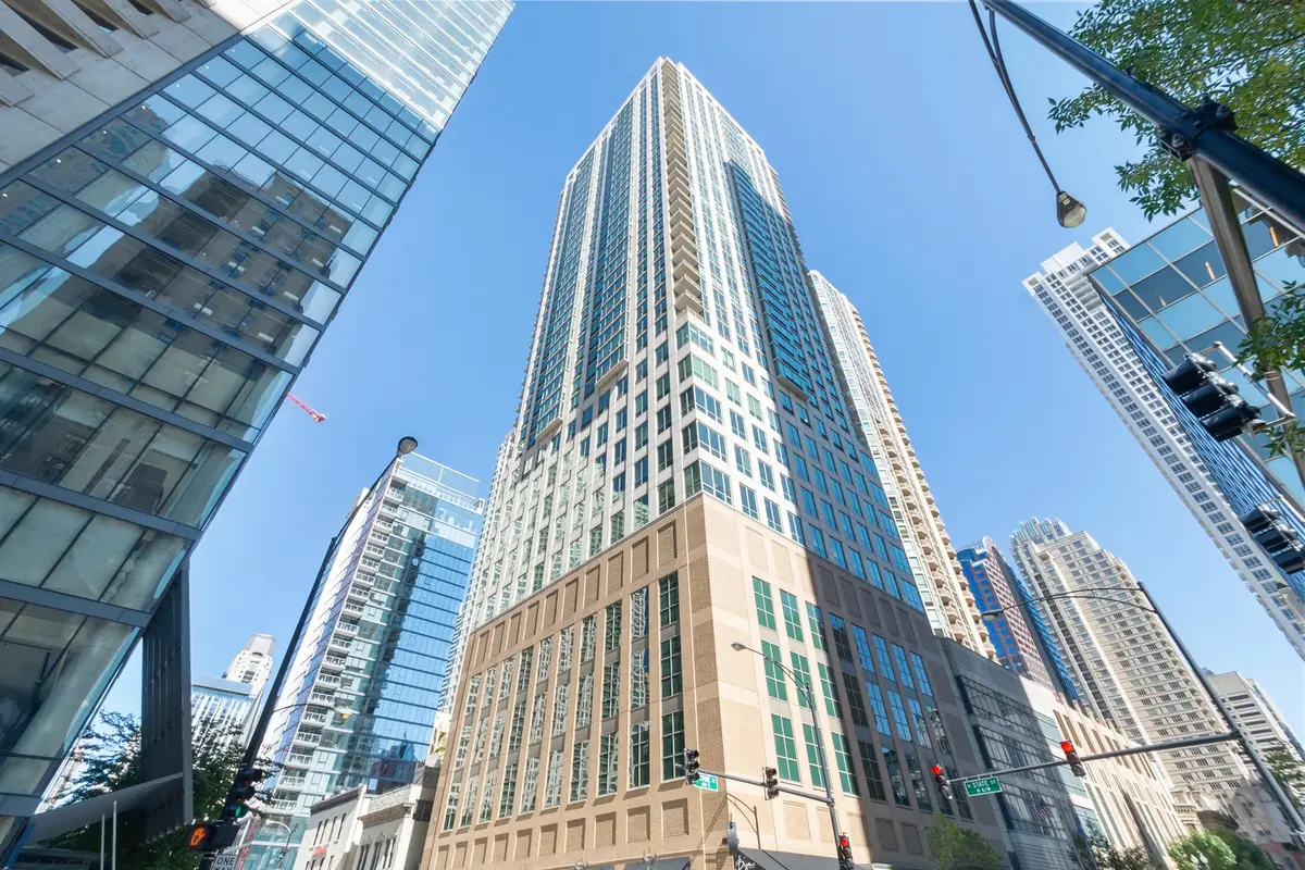 2 E Erie Street #3401, Chicago, IL 60611 - #1