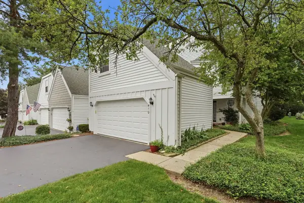 410 Country Lane Court, Wauconda, IL 60084