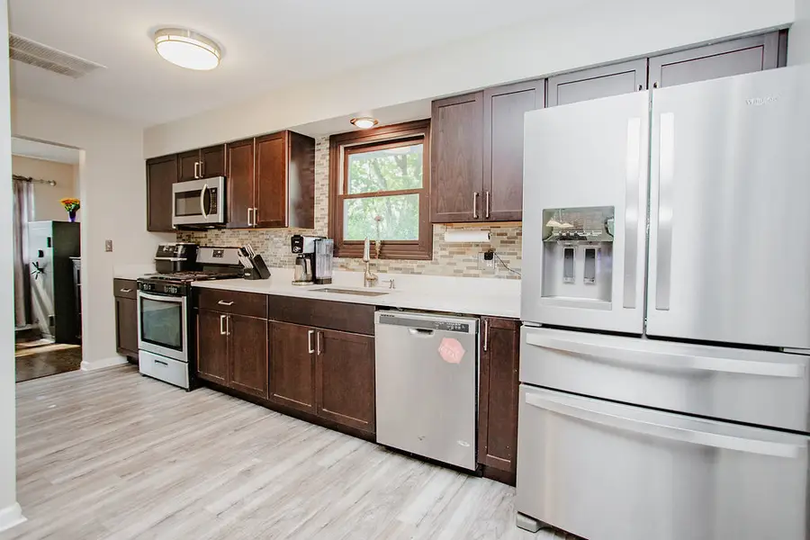 230 Fleetwood Lane, Elk Grove Village, IL 60007 - #2