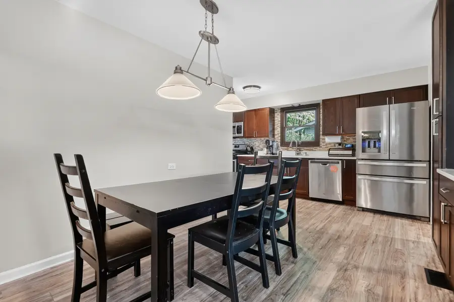 230 Fleetwood Lane, Elk Grove Village, IL 60007 - #3