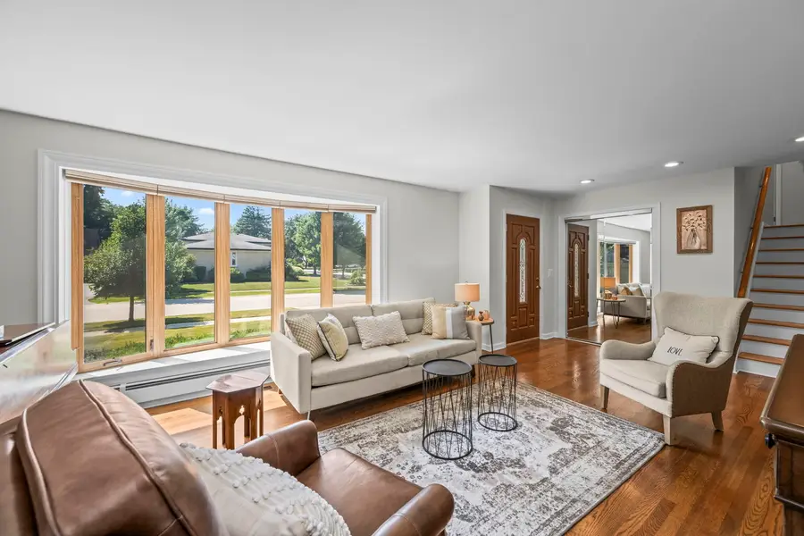 1621 N Belmont Avenue, Arlington Heights, IL 60004 - #2